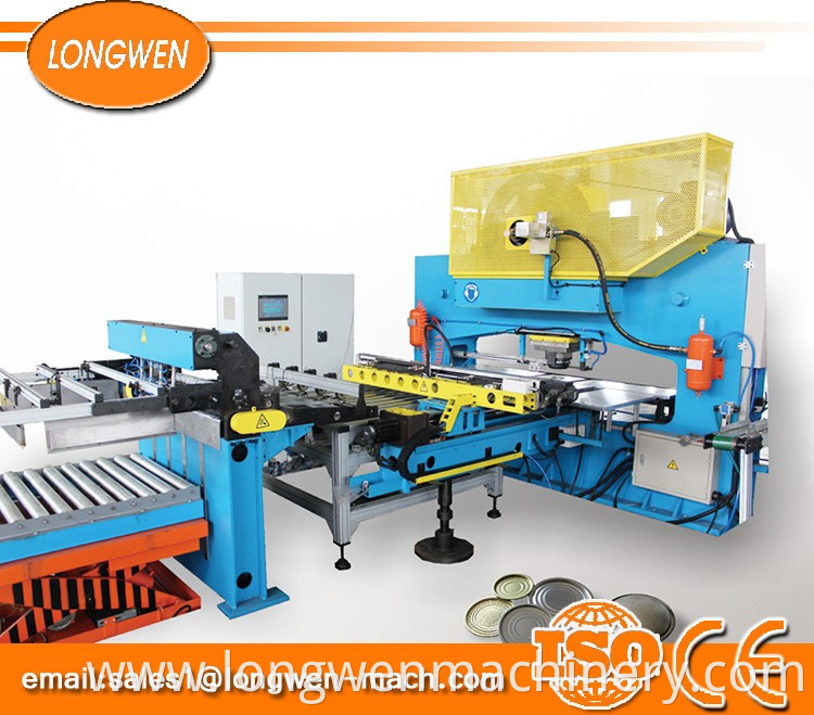 Punching machine for metal end making